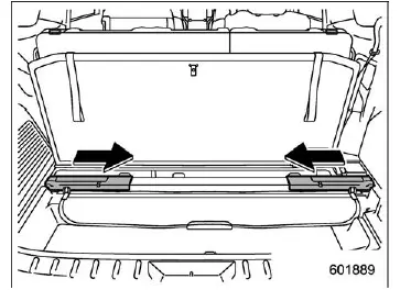Subaru Ascent cargo floor lifted for storing cover underneath