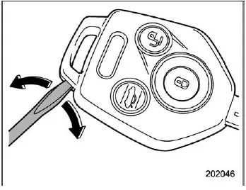 Subaru Ascent transmitter key head opened for battery replacement
