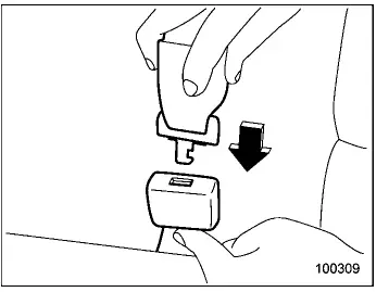 Subaru Ascent extending center seatbelt from overhead retractor