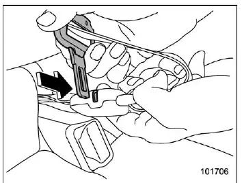 Subaru Ascent disconnecting anchor tongue plate from buckle