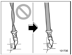Rear center seatbelt